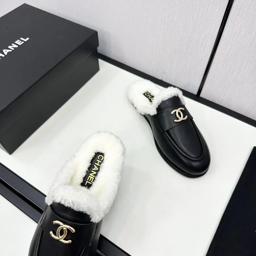 👟👟Ex-factory price 600👟👟Chanel 24K new furry loafers and Teddy furry shoes for autumn and winter. Very comfortable. Maillard brown is still very suitable for autumn and winter~ Suede upper, fur lining integrated, leather outsole Size: 35-39, other sizes are customized